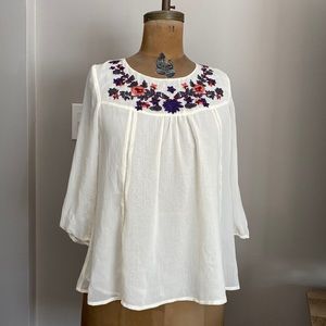 Floral embroidery flowy white blouse